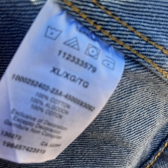 Vintage Yellowstone  Wrangler Oversized Jean Jacket - Picture 12 of 17